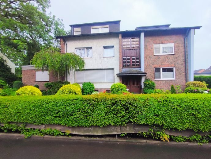 Mehrfamilienhaus mit toller Eigentümerwohnung inkl. großem Garten und Wintergarten im EG