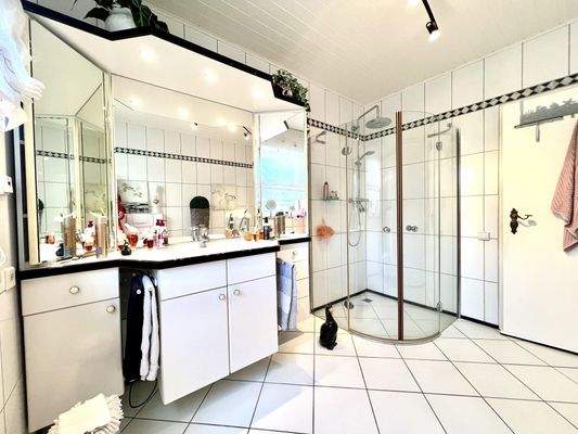 Badezimmer Erdgeschoss