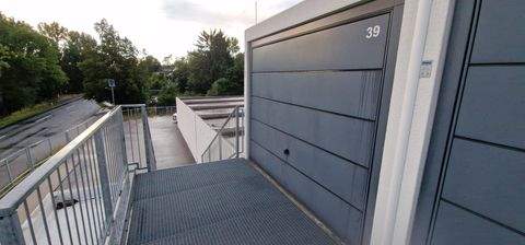 Niederneukirchen Halle, Niederneukirchen Hallenfläche