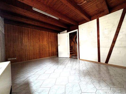 4. Bild Wohnzimmer 2.jpg