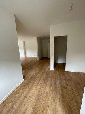 Whg. links Ansicht Flur.jpg