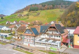 hotel-restaurant-schwarzwald-aussenansicht-wolf-immobilien