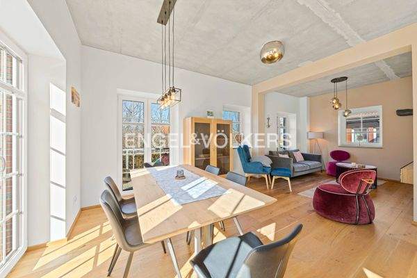 Offener Wohn- & Essbereich