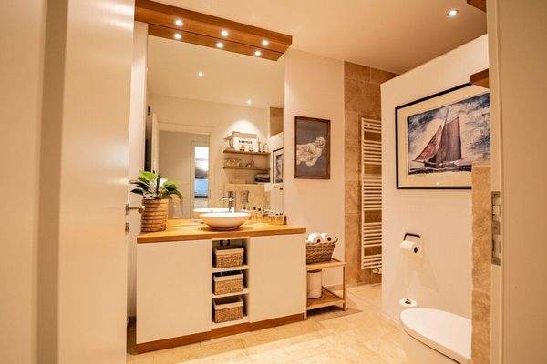 Gästebad mit Dusche