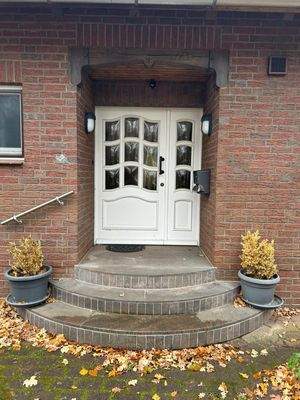 Eingangsbreich außen.jpg