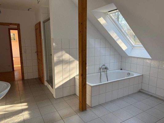 Vollbad mit Abstellraum