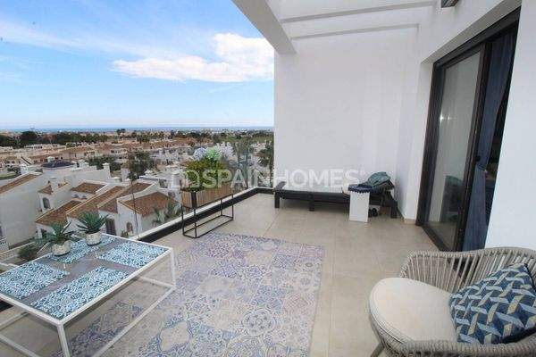 Luxury Apartment with Communal Pool & Sea Views in Orihuela
