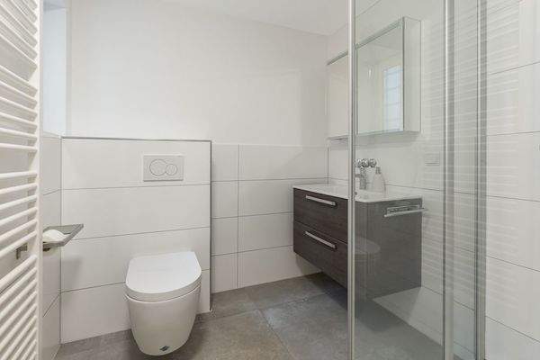 Bad l Einliegerwohnung