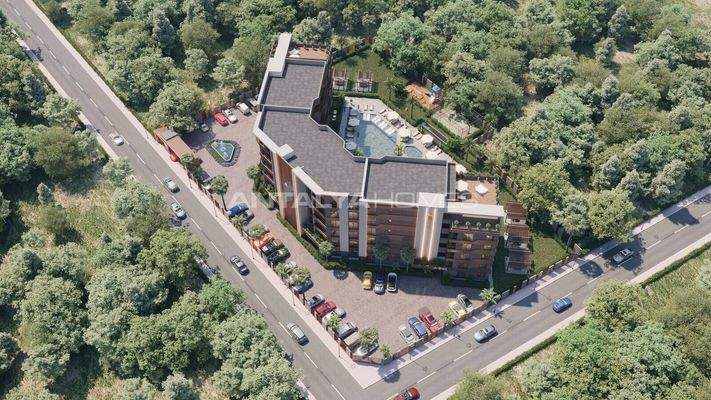 Flats in a Complex with Pool and Gym in Antalya Altıntaş