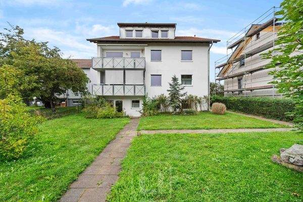 Gepflegte Außenanlage