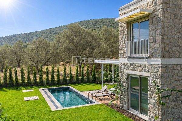 Villas with Private Pools and a Natural Ambiance in Bodrum Torba