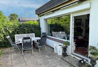 Geschütze, sonnige Terrasse 