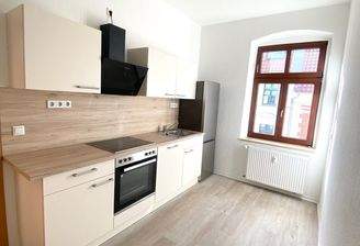 Küche mit Einbauküche