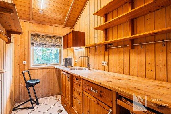 Angr. Hauswirtschaftsraum