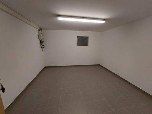 Geräumiger Kellerraum