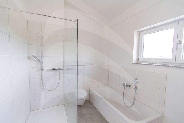 Muster Tageslicht Bad