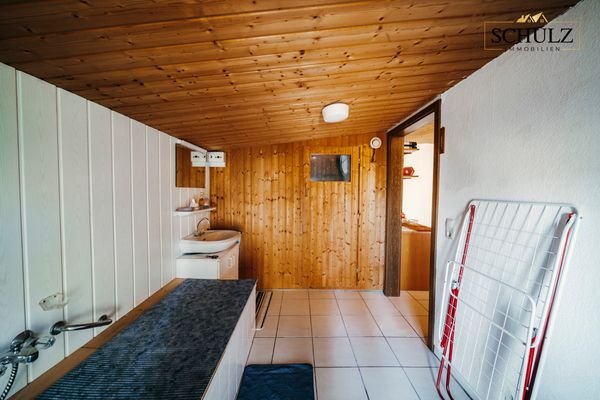 Bad mit Sauna EG WHG1
