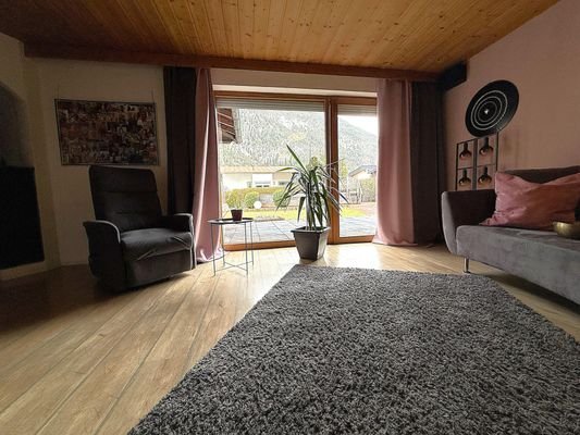 Wohnzimmer Fenstersicht