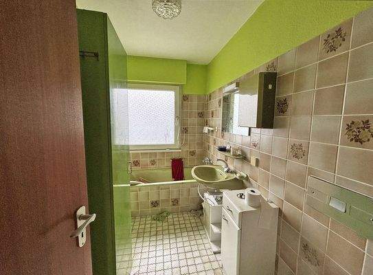 Badezimmer im Erdgeschoss