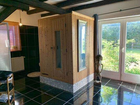 18) Wohnung EG, Bad 4, Sauna