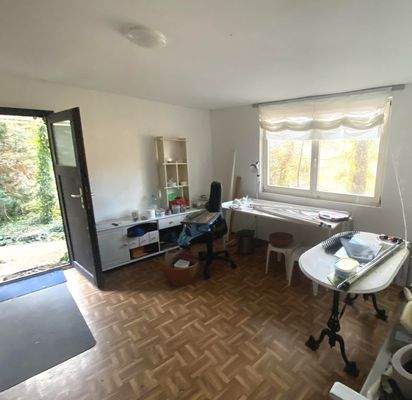 Aufenthalt-und Wirtschaftsraum im Nebengebäude