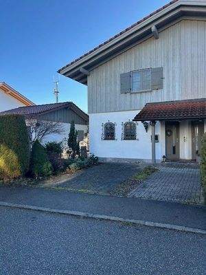 Hausansicht vorne.jpg