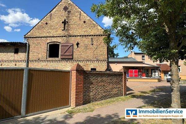 Giebel Stallgebäude