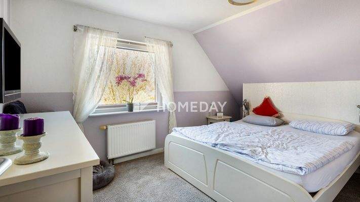 1. OG Elternschlafzimmer 1