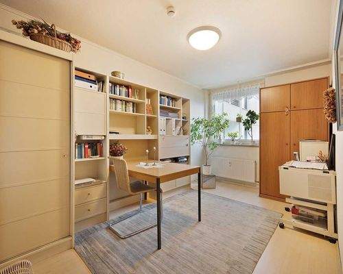 Arbeits-/Kinderzimmer
