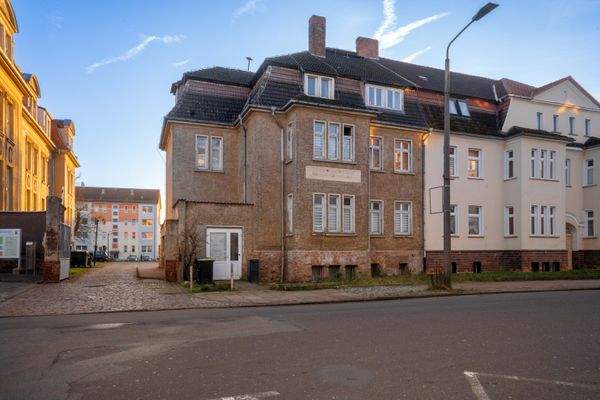 Außenansicht Straßenseite