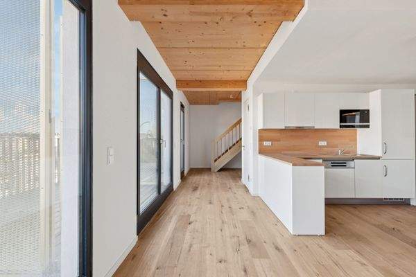 Blick in Küche und Flur