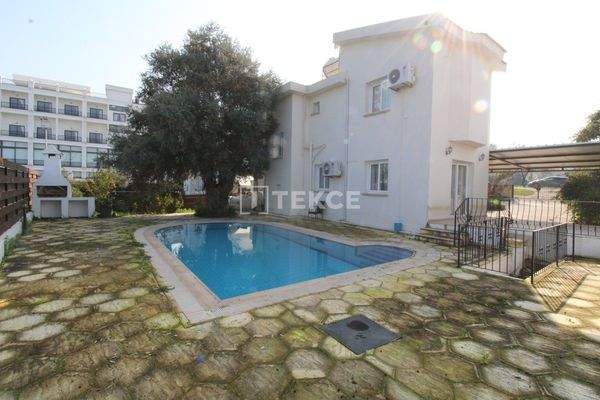 Sea-View Detached Villa with a Pool in Girne North Cyprus