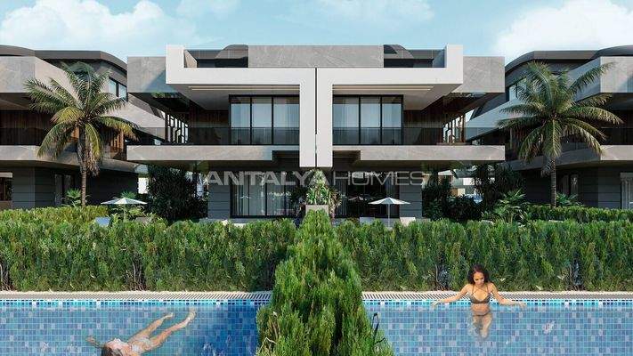 4-Bedroom Triplex House with Pool and Garden in Belek