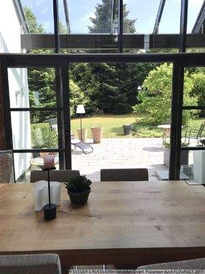 Blick Terrasse_Garten