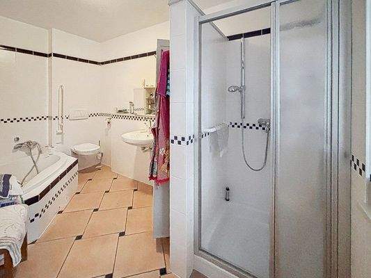 Badezimmer Erdgeschoss