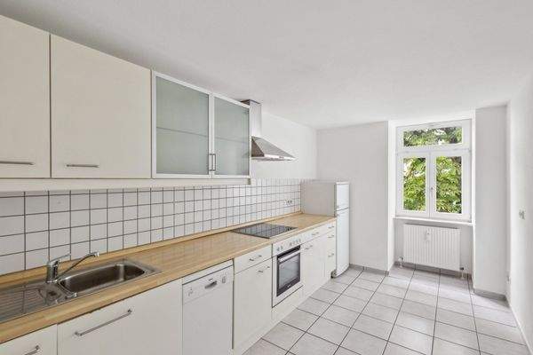 Moderne Einbauküche inklusive!