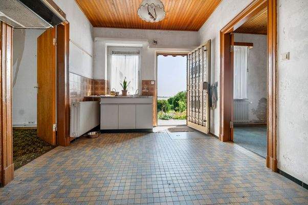 Küche mit Außenzugang