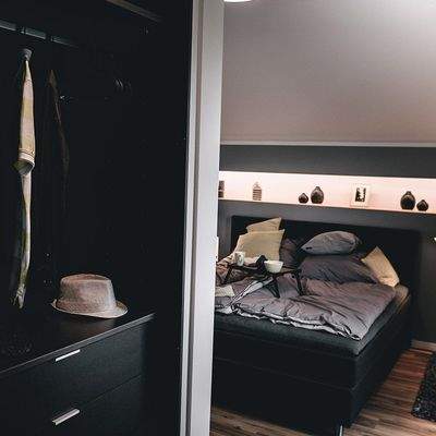 Schlafzimmer / Ankleide 