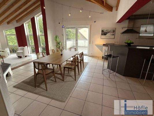 Essbereich mit offener Küche Anbau - virtuell möbliert