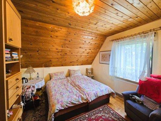 Schlafzimmer 2 im OG