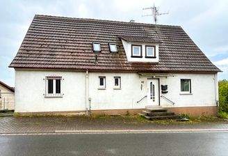 Das Haus - Straßenansicht