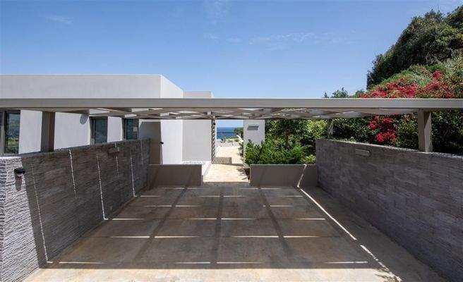 Kreta, Kokkino Chorio: Traumvilla mit makelloser Aussicht mit einer privaten Bucht zu verkaufen