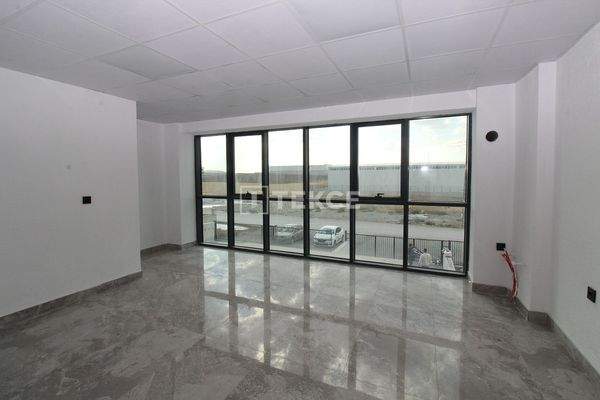 Commercial Properties with 265 m² and 755 m² Area in Ankara