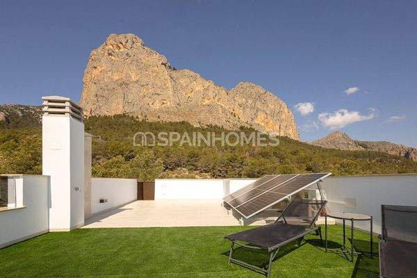 Elegant Detached Homes with a Pool in Polop Costa Blanca