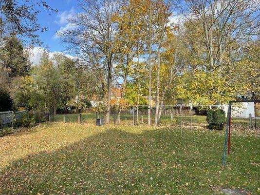 Garten mit Wäscheplatz