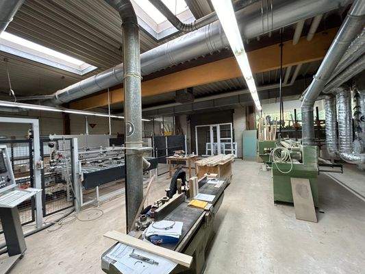 Halle-Südost, gen Ost