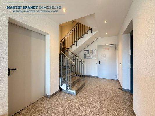 Eingang  Treppenhaus