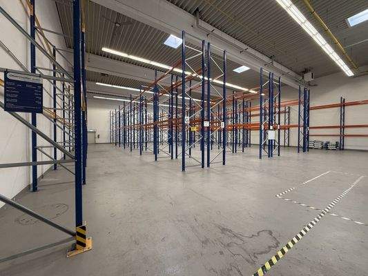 Innenanischt: Regalierung