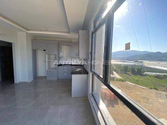 Luxurious Alanya Properties Close to the Airport in Demirtaş