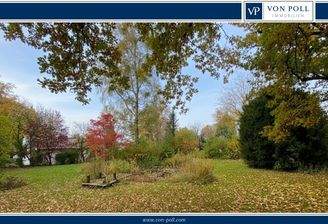 Grundstück im Herbst